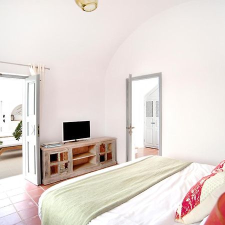 Antelmi Luxury Villa Φηρά Εξωτερικό φωτογραφία